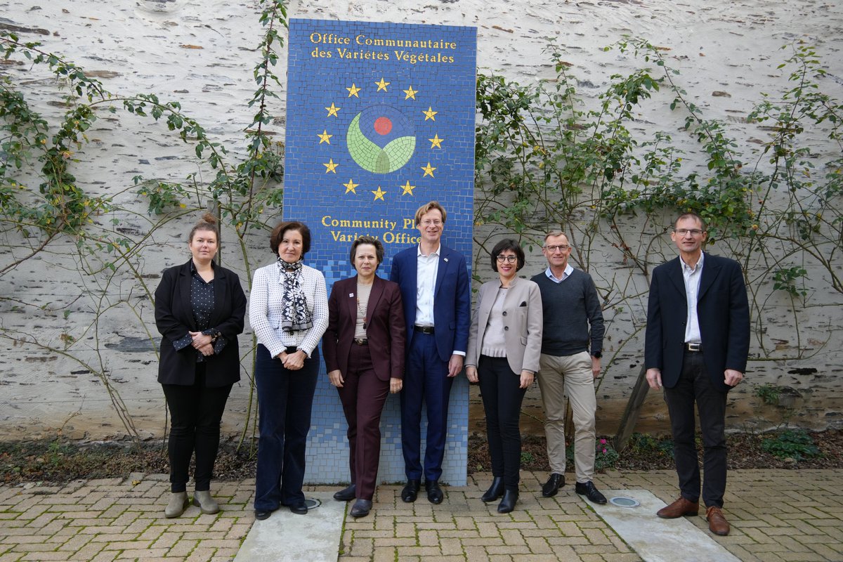 🏡🇪🇺 Today, we hosted a delegation from <a href="/AIPPI_ORG/">AIPPI</a>  including the President Ms. Lorenza Ferrari Hofer and First Deputy Reporter General Mr. Guillaume HENRY. 🌏📑Earlier this year, CPVO and AIPPI signed a memorandum of understanding on biliteral cooperation. #cpvo #PVRs #aipp