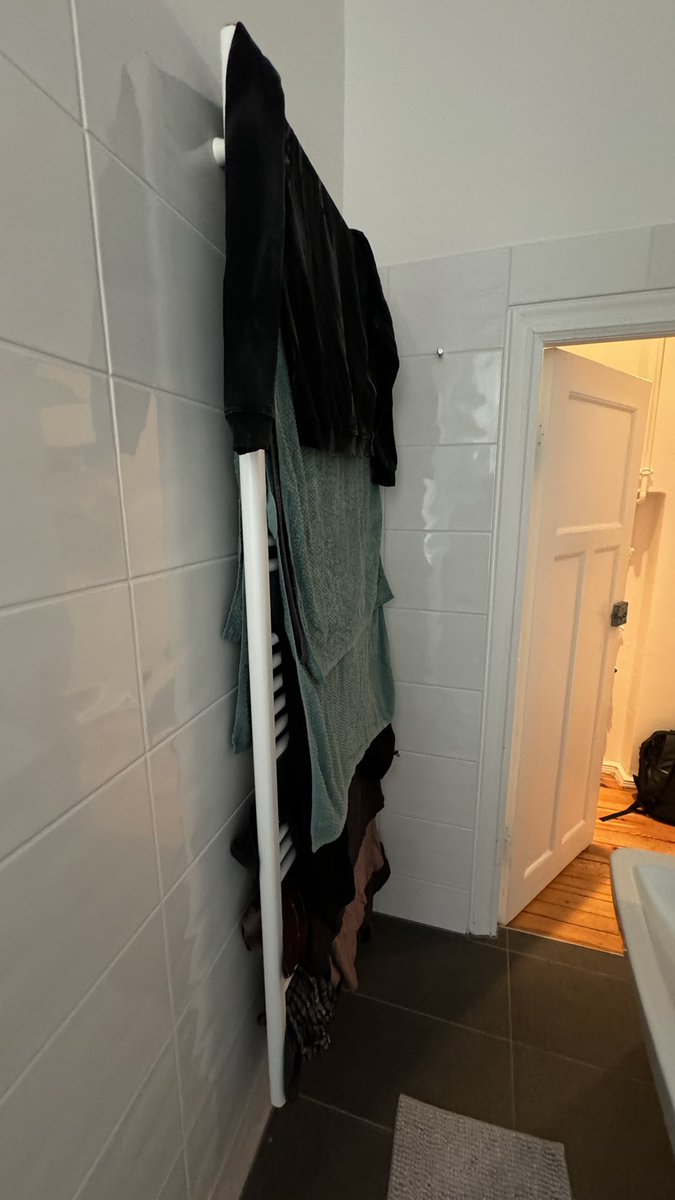 TOBY ROMEO (@toby_romeo) on Twitter photo dj life hack: towel rail doubles as a dryer. efficiency is key 🫡 dj life hack: towel rail doubles as a dryer. efficiency is key 🫡