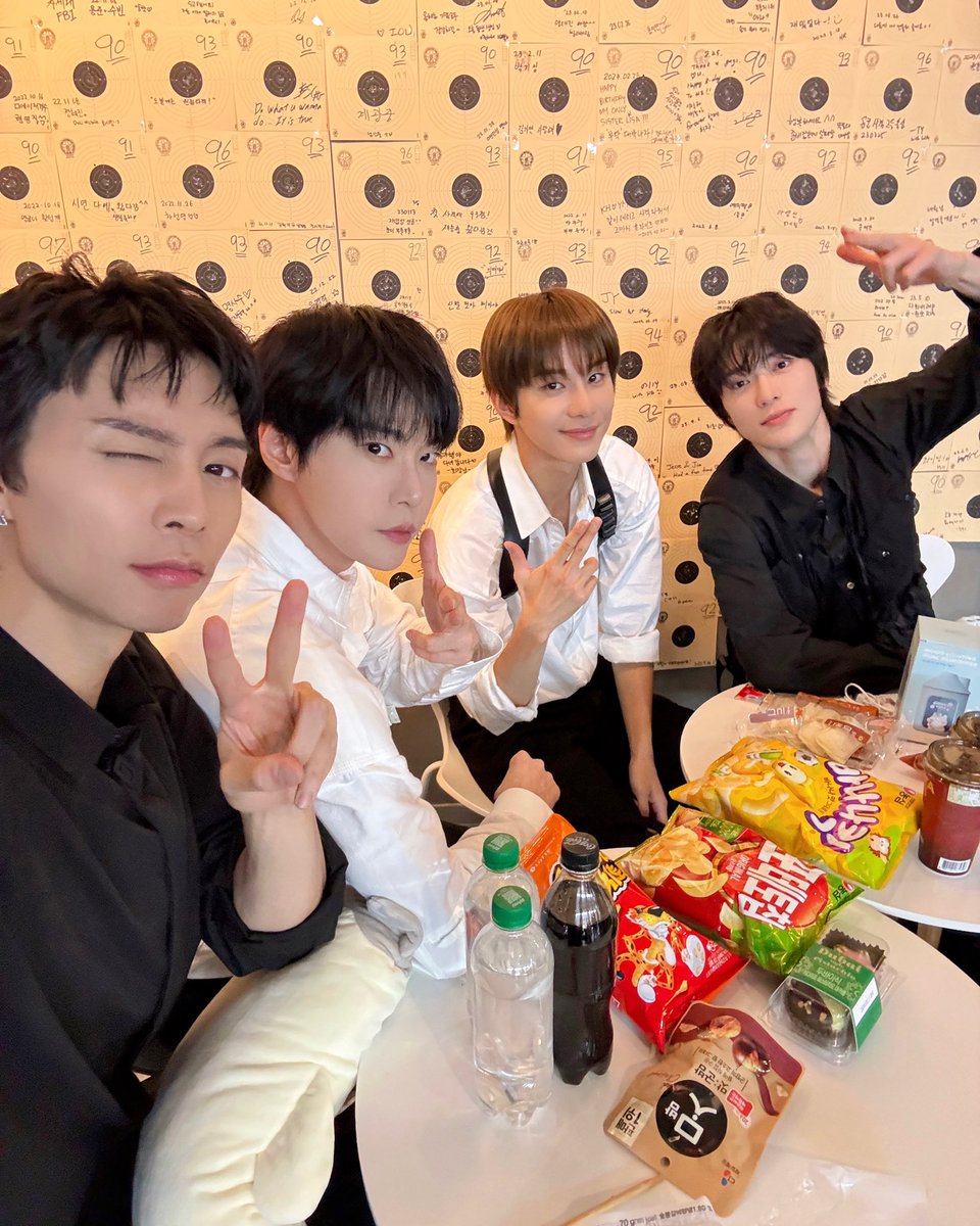 ▄︻̷̿┻̿═━一҉💥💥

#127VIBE #일이칠바이브 #사격
#NCT127 #NCT 
#JOHNNY #DOYOUNG #JAEHYUN #JUNGWOO