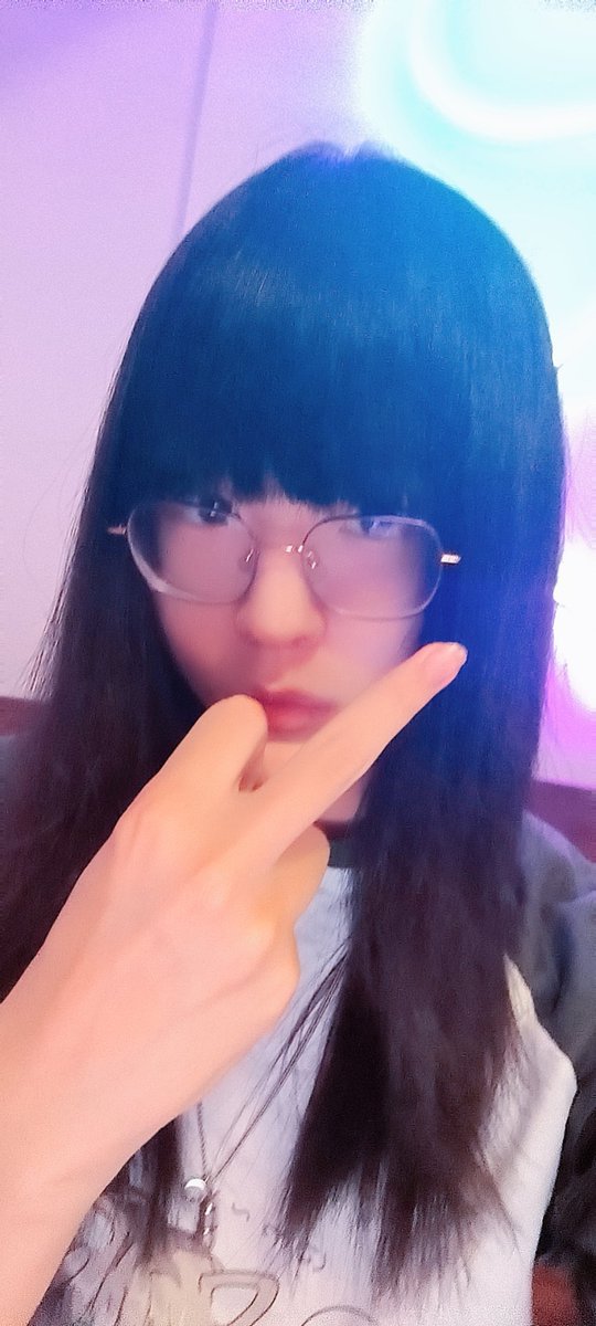 Lunahida0's tweet photo. 爷帅不 https://t.co/Cb4lfY6N6A