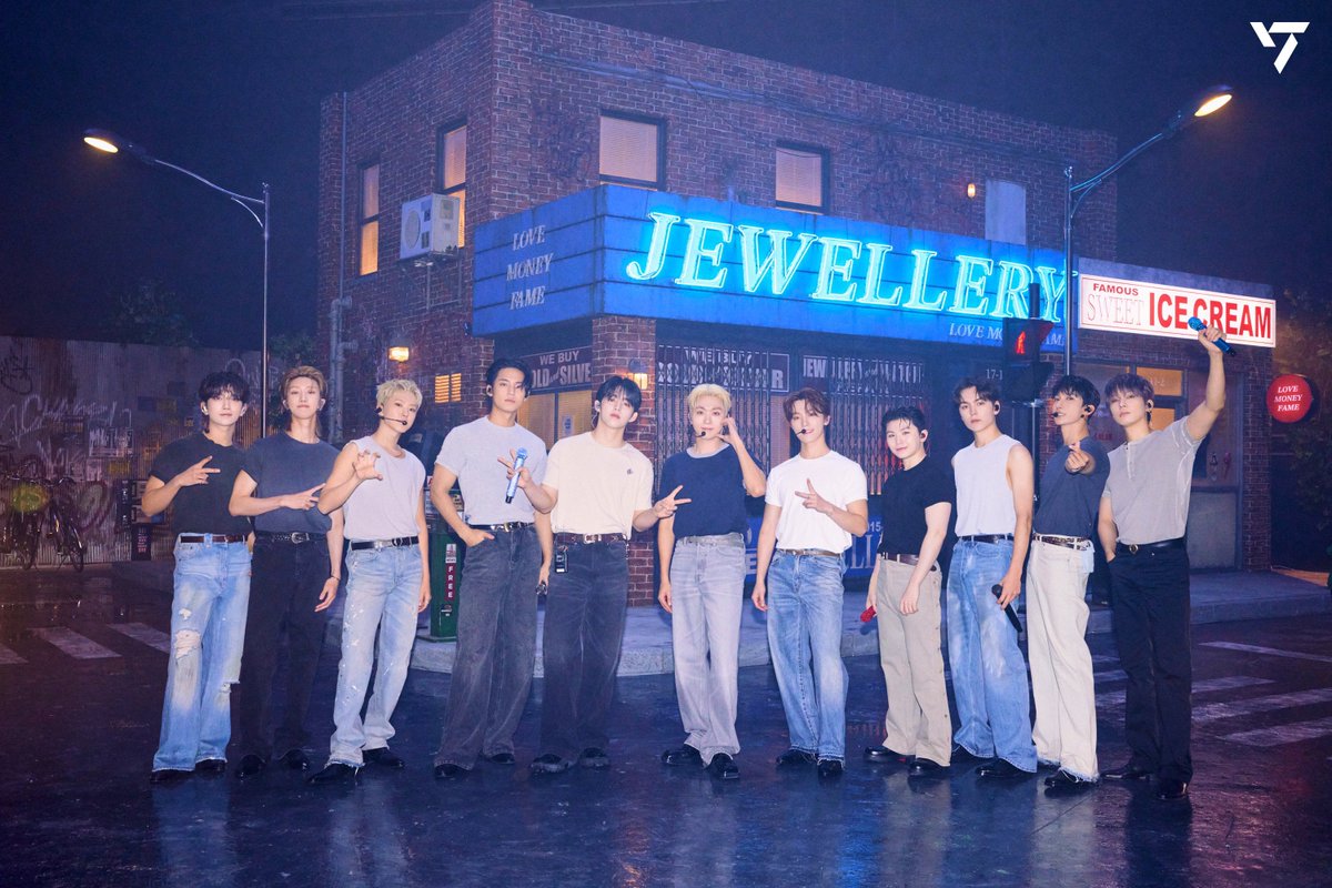 CARATs, if you see this twt rt and drop the tags for SEVENTEEN! ❤️‍🩹

#2024MAMAVOTE  #seventeen