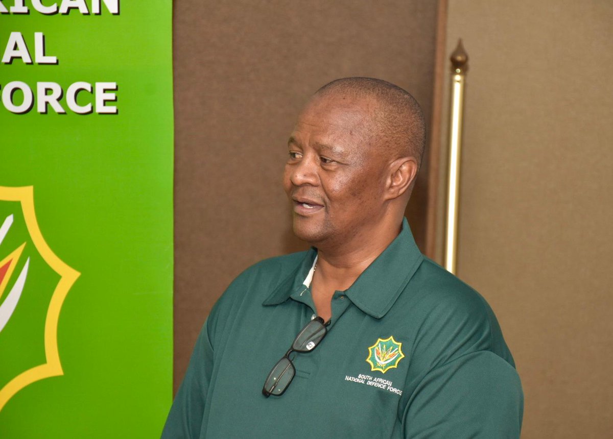 SANDF_ZA's tweet photo. The Directorate of #PTSR, under the leadership of Brigadier General T.S Spampool, bid farewell on 15 November 2024 to the #SANDF athletes who will be competing in the 2nd Africa Military Games, scheduled to take place from 18 to 30 Nov 2024 in Abuja, Nigeria.
#SANDF https://t.co/nTRcZQLpyw