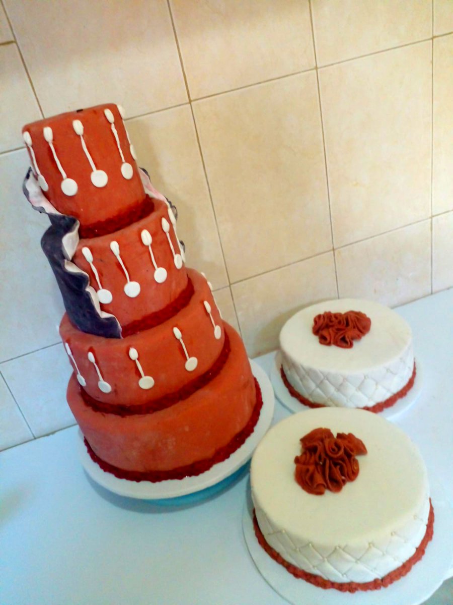 AlgoGhostke's tweet photo. Having a ruracio/ dowry payment ceremony♥️. Tupo site, coz Ceke Cake Kneads 👩🍳🍰 means delivery. DM for inquiries & more information. Kindly retweet when you see this, watu wapendane♥️😋.
#CUEA
#Sifuna
#TradersKE https://t.co/JcwalAgtja