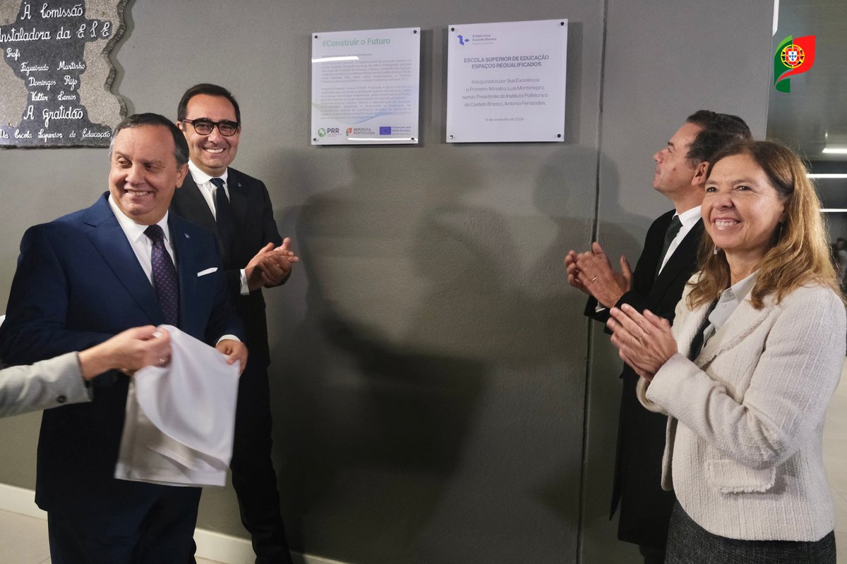 Educacao_PT's tweet photo. Foram ontem inaugurados os novos espaços requalificados da Escola Superior de Educação do  @IPCBoficial.
A SE da Ciência, Ana Paiva, acompanhou o PM, @LMontenegropm, na cerimónia oficial do descerramento da placa de inauguração das obras na ESE.
📷Diana Quintela | Portal do Gov. https://t.co/VHPBK6FYFf