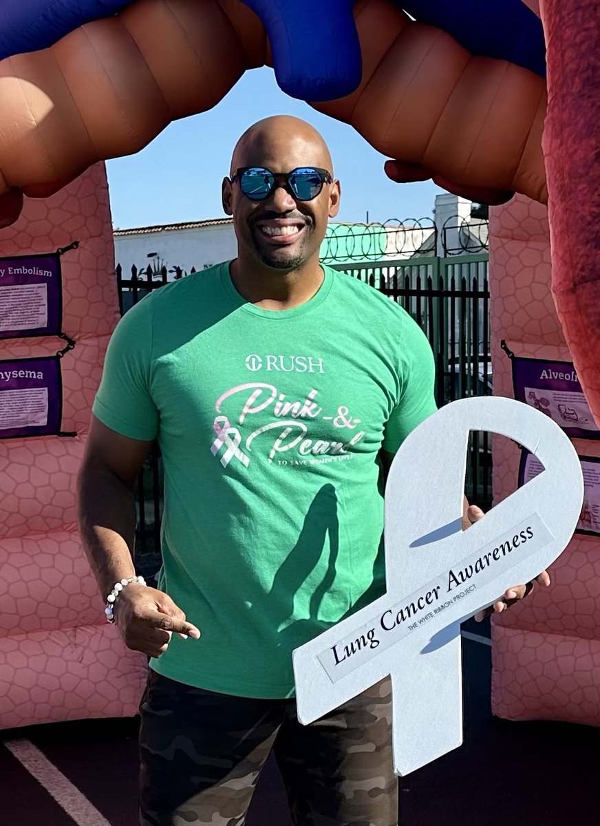 chrisdraft's tweet photo. @jillfeldman4 @RushCancer Thank you @RushMedical for your commitment to #lungcancer screening in the Chicago Metro Area! #PinkAndPearl @ChicagoFireDep @BearsOutreach #LCAM https://t.co/GfNxoyWBhk