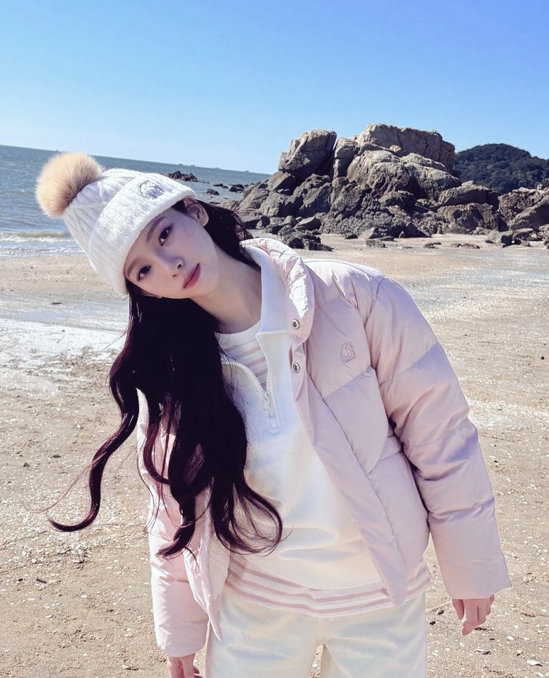 vioullate's tweet image. Help repost? Timakacii ♡

Hayii~ Aku ada layout ready karina pantai. free retext! Price cek alt iaa. Yang mau take bisa langsung dm aku aja&amp;lt;3

#zonauang