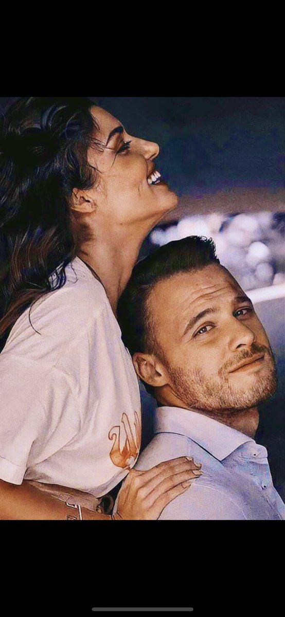 benrahka's tweet photo. add fuel to the fire who Care Care happy friday my precious fandom Hanker 
#KeremBürsin #HandeErçel https://t.co/7nK3VnCYXt