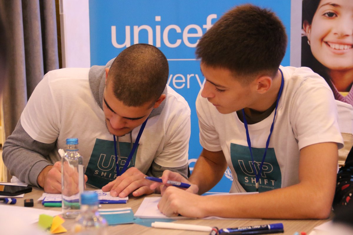 UNICEFKosovo's tweet photo. During the visit, these inspiring young people shared how #UPSHIFT is shaping their lives and career aspirations. They spoke about gaining the confidence and skills needed to tackle challenges and bring positive changes to their communities.💡 https://t.co/qpOBo80TFm