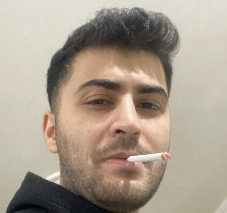 karargahabertr's tweet photo. 🔴 #ÖNEMLİ | Faruk Balduk isimli X kullanıcısının şehitlerimize ve Türkiye'ye hakaret ettiği ortaya çıktı.

"Şehit edilen Türk subayını s*keyim." https://t.co/I25bnAPU0h