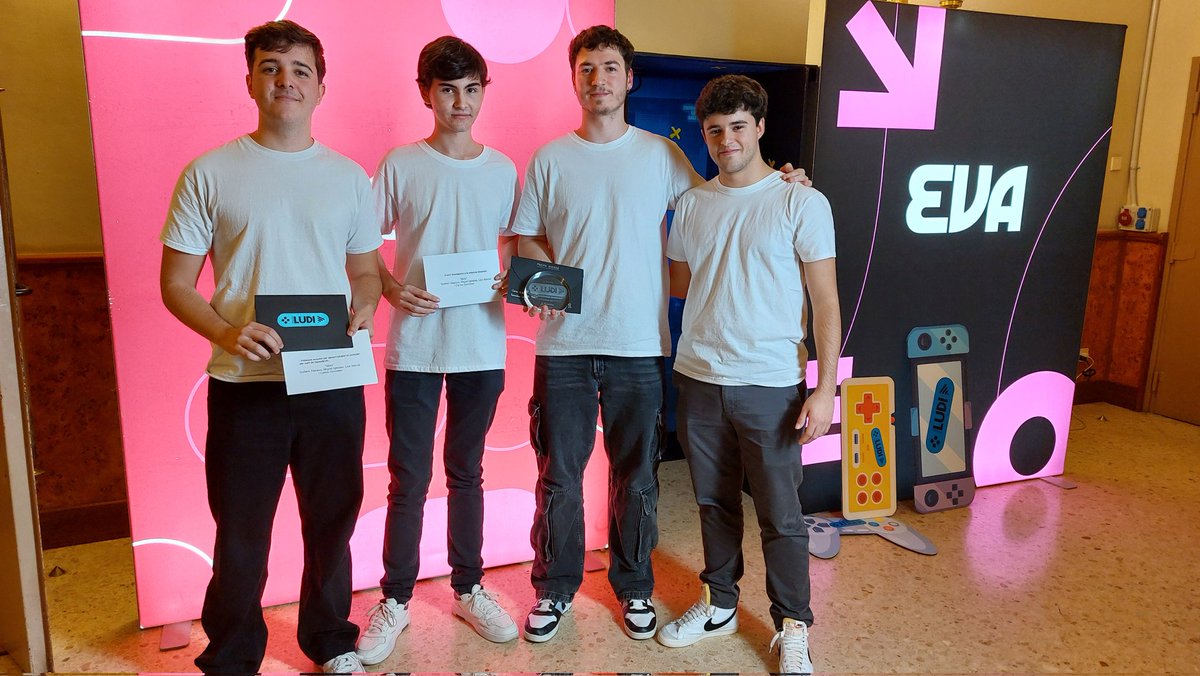 CITM_UPC's tweet image. Felicitats als estudiants del #CITM premiats als #premisludi3cat 🙌, impulsats per @3CatCorporatiu
🏆 Premi @Gameloft_Spain a l'accessibilitat per al projecte Catalunya Mini.
🏆Premi @socialpoint a la màxima diversió per al projecte Mots.
🎮 Mots serà desenvolupat al complet per…