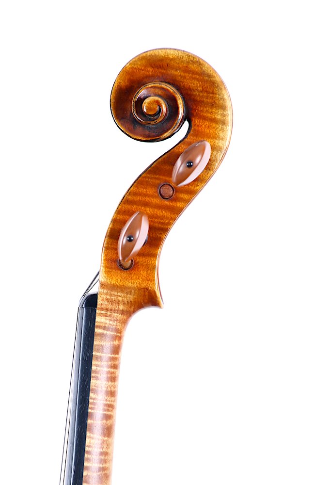BenningViolins's tweet photo. A fine #violin crafted in 1935 by #violinmaker George Wulme Hudson is offered for examination, trial and purchase. This violin produces a very sweet and colorful tone. #violinist #violinforsale Learn more: https://t.co/f9taQFPVdo https://t.co/iWVvWo4UNc