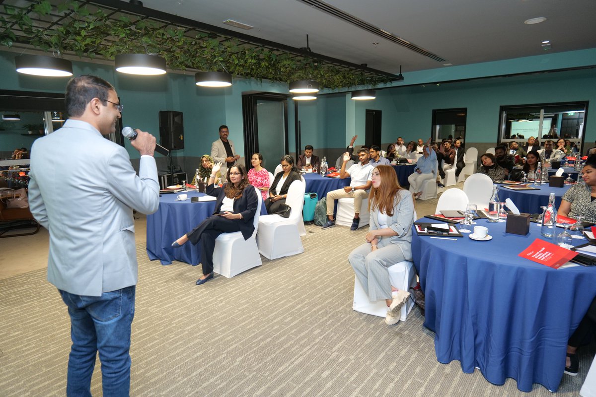 ZohoPayroll's tweet photo. The final session of the day was by Christopher Joseph, Head of Marketing at Zoho Payroll!
He discussed the rise of distributed workforces and the necessity of adopting technology to manage complex payroll processes, especially in larger organizations.
#PayrollMasterclass https://t.co/c9w3zcIjE5