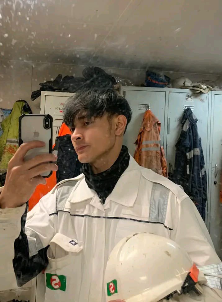 Noona_Ninja's tweet image. Guya-guys aku cuma mau kasih warning aja biar kalian aware sama orang ini. Dia dan komplotannya adalah penipu yang menjanjikan ingin menikahi dan membuat keluarga baru.