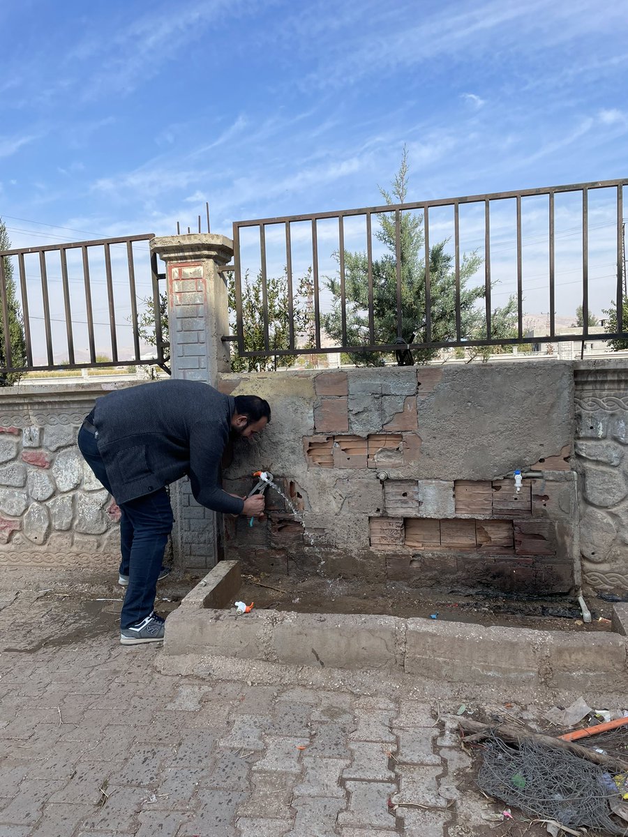 Kovanlisamsung's tweet photo. 🏡Okulumuzun bozuk muslukları ve fayansları onarılarak eğitim öğretime hazır hale getirildi.
@tcmeb 
@Yusuf__Tekin 
@mardinilmem 
@ali_eyyupkoca 
@derikmem47 
@MstfaKAHRAMAN https://t.co/tO1r9nF5nf
