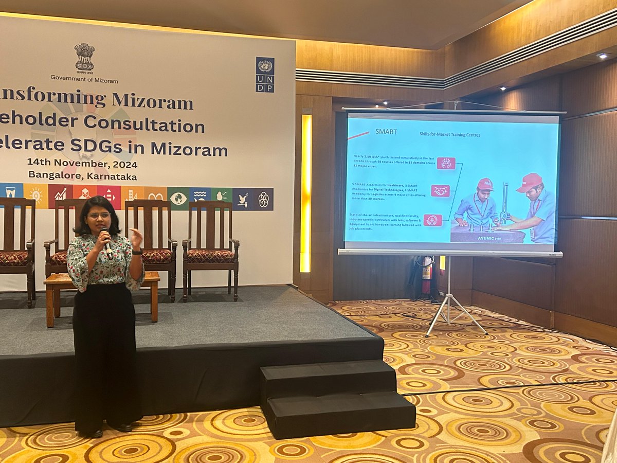 Accelerating #SDGs in Mizoram

At a 2-day visit in #Bengaluru, <a href="/UNDP_India/">UNDP India</a> supported Mizoram on engagement w/ private sector, philanthropic org. &amp; CSOs to scale up technology-enabled development projects.

Together, let's create sustainable solutions for #TransformingMizoram.
