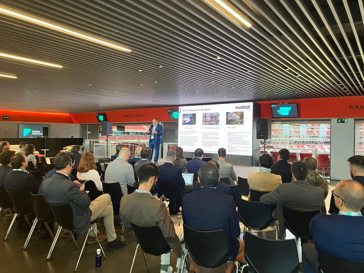 ¡Ayer #FutureFastForward celebró un nuevo encuentro de networking y nuestra Asamblea General! 
 
Nos citamos en el Riyadh Air Metropolitano para abordar juntos los desafíos del sector. Reunirnos  es clave para alinear nuestra visión como Agrupación. 

¡Gracias a todos!🚀