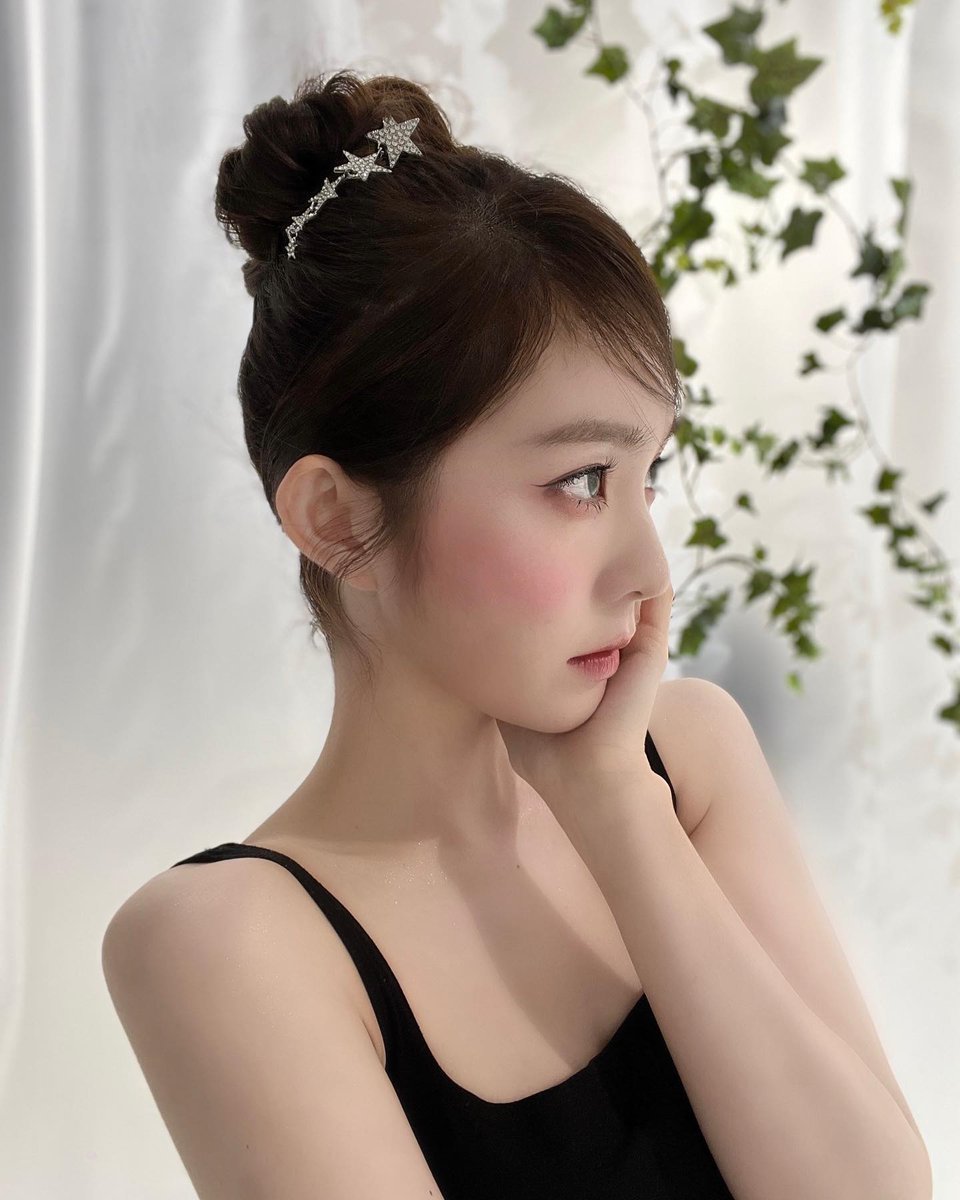 Rachel, 𝓑. tweet media