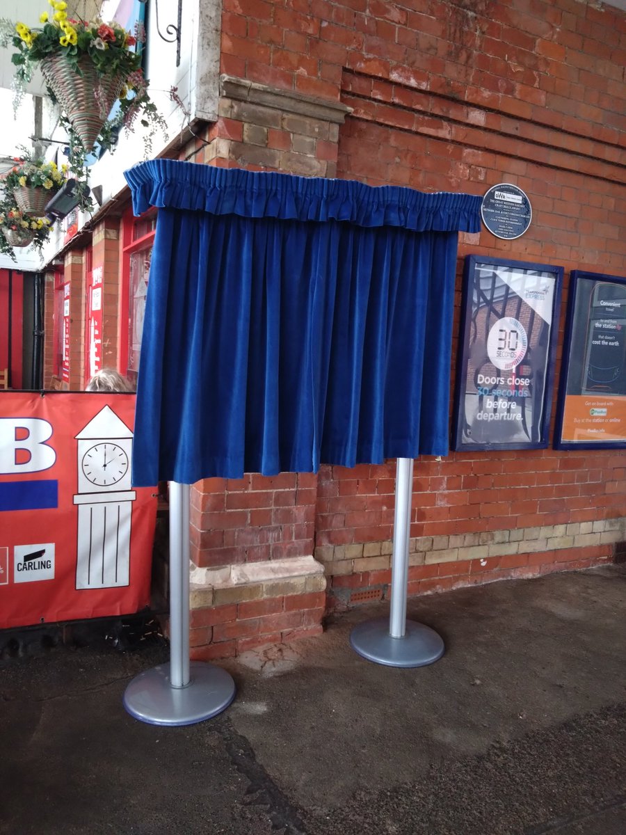 WatkinSociety's tweet photo. Raring to go at #cleethorpes station with #Watkin plaque unveiling 😀 https://t.co/8hau4s4LR7