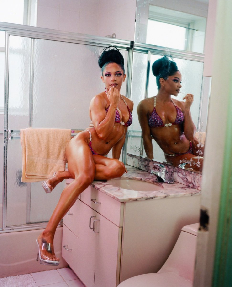 Polyester tweet media