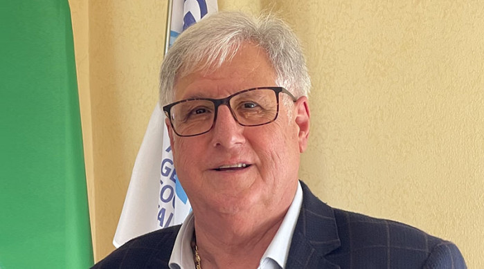 Stop legge autonomia differenziata, la Consulta rileva sette profili di incostituzionalità. Risorse da assegnare non con spesa storica ma secondo fabbisogni standard e criteri di efficienza. Michele Cappadona: “Italia una e solidale”. #Agci #cooperazione
bit.ly/3O8SUYr