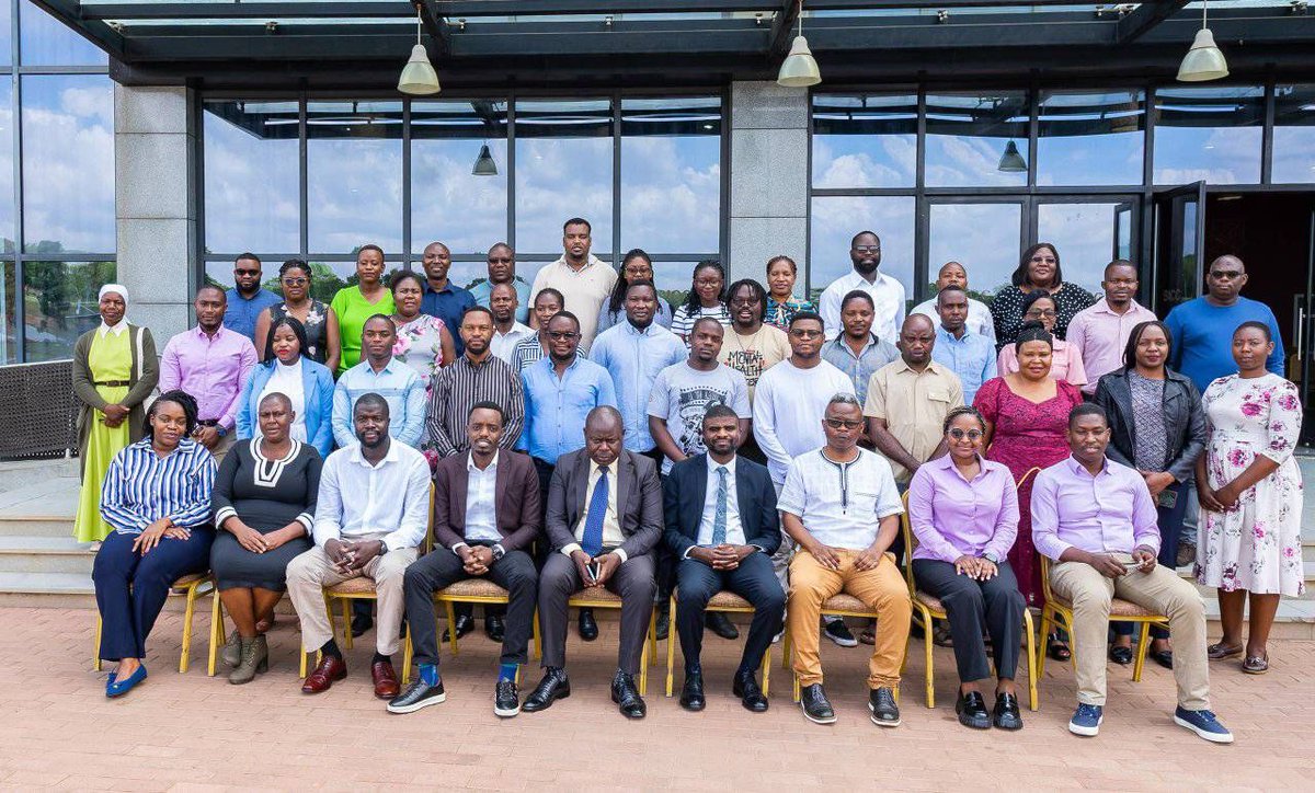 dhis_2's tweet image. 🚀  The #DHIS2 Tracker Configuration Fundamentals Academy in Malawi was a success! This Academy hosted 34 participants from Malawi, Zambia, Sudan, Rwanda, Zambia, and Zimbabwe. About #DHIS2Academy: buff.ly/3AOA3ig 
@unima_official @hisptanzania @hisp_uganda @HispRwanda