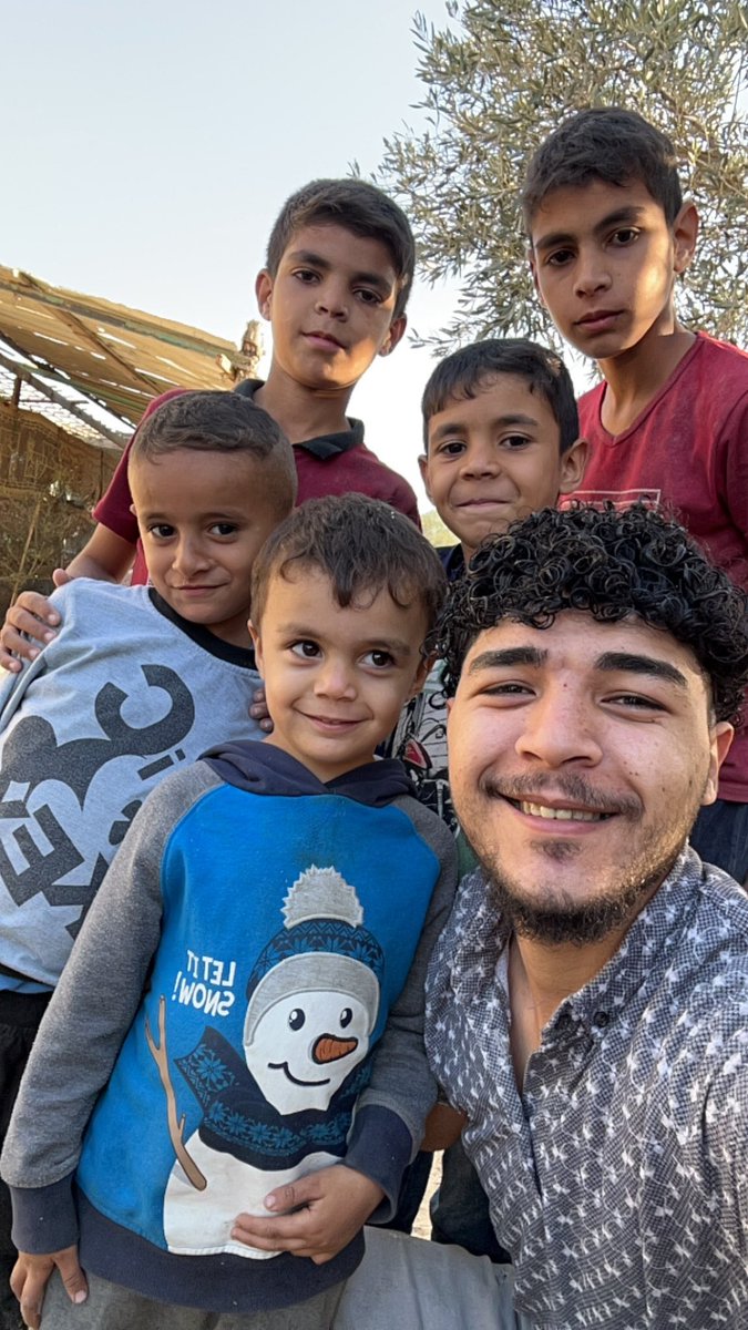 Abdullah_Om3r03's tweet photo. Hello my dear followers

This picture is from Gaza. In which country did you see it?

My brothers' children send you love and hugs from Gaza https://t.co/98YXkLkkXO