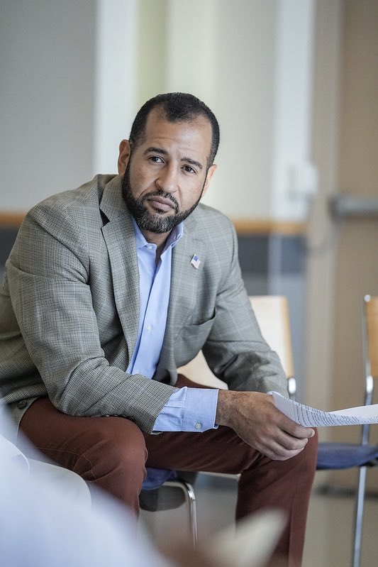 ichuckcain's tweet image. Back at @BCHigh recently to speak with 7th graders on civic engagement and community impact! Discussed my journey to becoming Quincy City Council President and the importance of collaboration to tackle local challenges. Proud to see these students leading the way! 🦅 #BCHigh