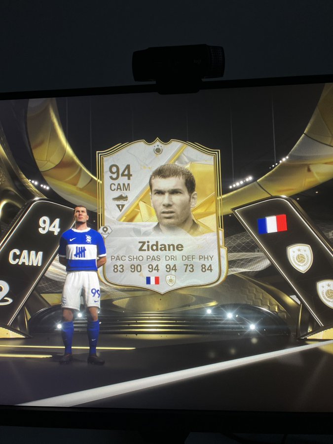 VayFifa's tweet photo. @Castro1021 from compensation pack https://t.co/thI73DA4P3