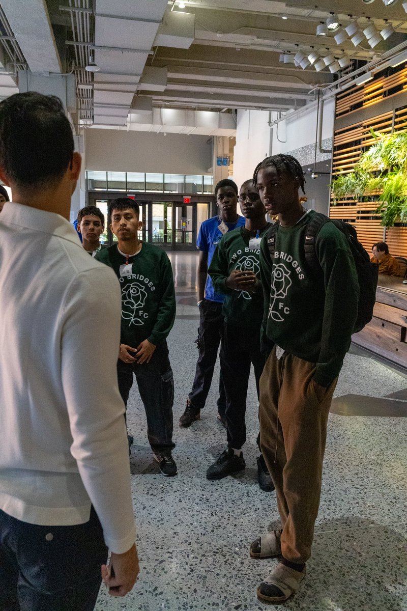 Two Bridges Football (Social) tweet media