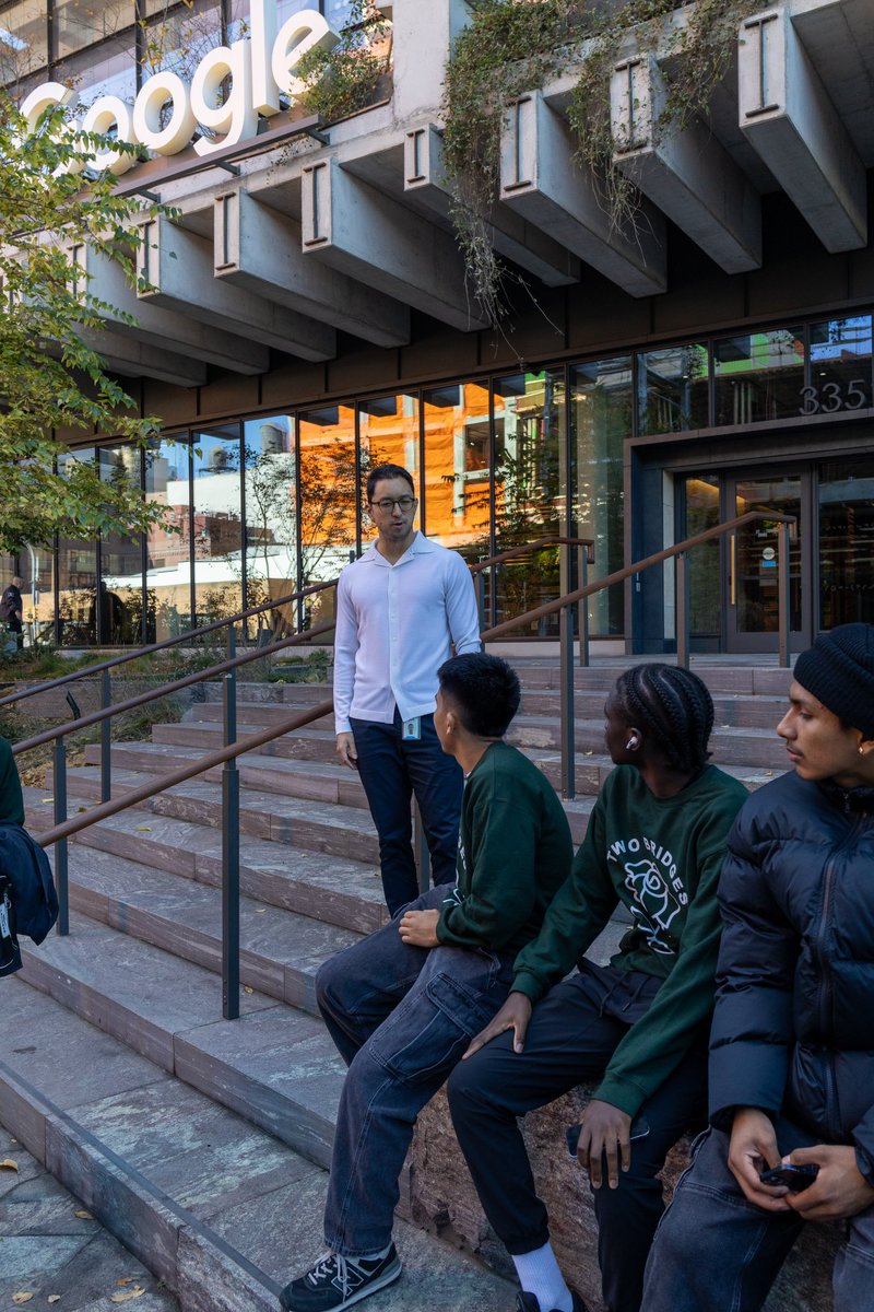 Two Bridges Football (Social) tweet media