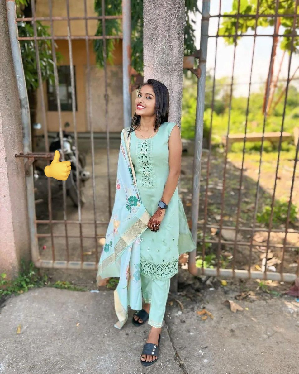 archna381's tweet photo. मेरी कोई बात #कड़वी लगे तो
मेरा मुँह #cocholate से भर देना
मैं तुम से कुछ नहीं कहूंगी.....!!
#funnymemes https://t.co/qSe3k9YdkR