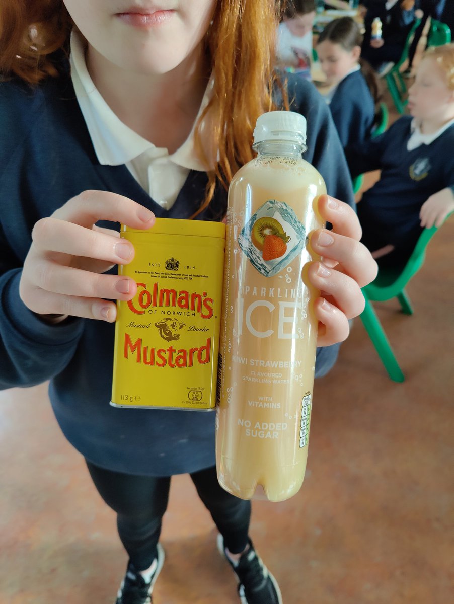 5th, 6th and Le Chéile took on the role of soil and worm scientists this afternoon for Science Week <a href="/AirfieldEstate/">Airfield Estate</a> #scienceweek #biodiversity