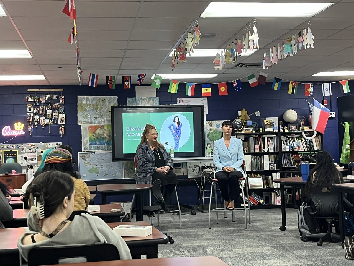 <a href="/NewTechCoppell/">New Tech High @ Coppell</a> FLEX Session <a href="/NTHC_clarity/">Shannon Howard</a> workshop Confidence &amp; Communication  @IAMELIZABETHDEMORAES  @elizabethdemoraes <a href="/shannonhoward26/">Shannon Howard</a> <a href="/they_lead/">Shannon Howard</a> we are building life lessons of confidence &amp; communication. We must shift from consuming negativity &amp; become creators.