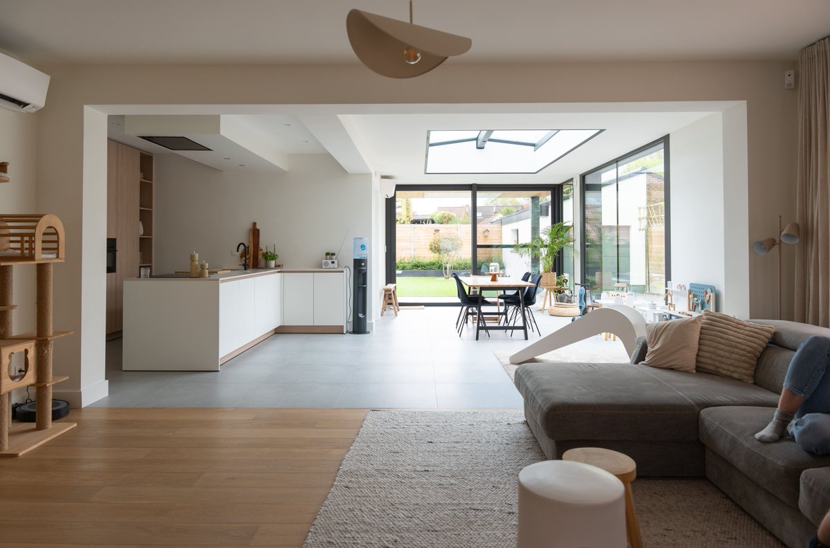 WillemsVerandas's tweet image. 🏠 De Week van Gezond Binnen is voorbij, maar het belang blijft. Een woonuitbreiding van Willems Veranda’s zorgt voor een gezond binnenklimaat voor jou en jouw gezin. Denk aan goede ventilatie, frisse lucht en natuurlijk licht! #WillemsVerandas #GezondBinnen