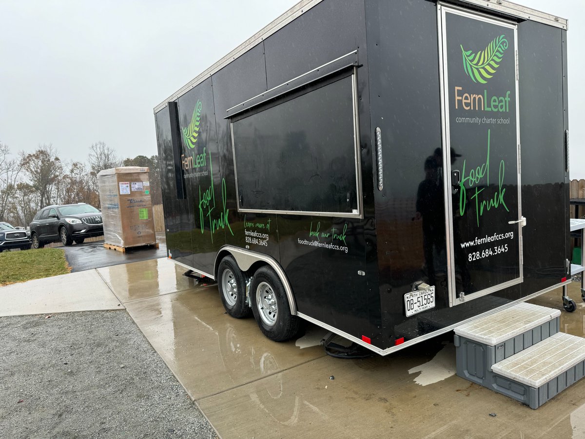 molsjames's tweet photo. Here's a progress report for #WNC for this week:

1.  We worked with @JudgesRescue to help treat a mom and facilitate her getting into a home

2.  Coordinated the purchase/donation of 10 RV's that are going to homes

3.  Got the land of 5 people cleared with the help of @ICONLV and Blake

4.  Sourced rolloff dumpsters for #3--current price gouging has them going for $25k/week.  We got 5 of them for a month for $3000

5.  Partnered with Jason Hatfield doing SAR work in BatCave and built relationships there for ongoing support.

6.  Traveled thru West Yancey--got a hug from Melvin the Mountain man (got a littel handsy, if I'm being honest. LOL) and will be coordinating a deep freeze for them to store meat and distribute to their community.

7.  Working with @CoreySchonhors1 and our nonprofit, @Starlight_Init to develop a community plan including land development, mobile/home building and relocation for folks who lost their properties.

8.  Met folks in Pensacola and Camp Miller for a regular wellness check/clinic.

9.  Treating very sick volunteers who refuse to take a day off!

10.  @CoreySchonhors1 and his team are documenting the people's stories--they NEED to be told!

11.  Working with a school that needs a lunch program and new campus 

12.  Developing out a plan for Operation Santa Claus

13. Opened our nonprofit, @Starlight_Init 

The govt can't regulate People Helping People!

Can you help us?  Drop how in the comments please ♥️