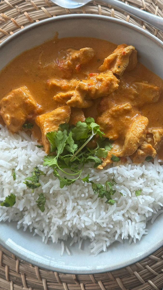 Raqueefr's tweet photo. Tikka Masala 🇮🇳 Debutando con la comida India 👩🏻‍🍳❤️ https://t.co/8ndG9yLUb3