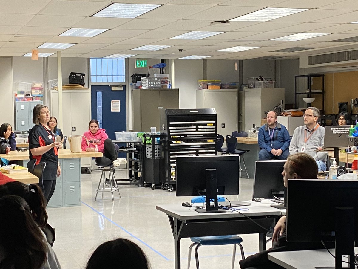 Moore HealthScience (@moore_hsa) on Twitter photo UofL dept of Bioengineering came to <a href="/mooremustangs/">THE Marion C. Moore</a> to talk with some of our Ss about the benefits engineering and medical work together. Real life applications @mcmstemacademy <a href="/Moore_HSA/">Moore HealthScience</a> <a href="/JCPSHighEA_AofL/">Kim Morales</a> UofL dept of Bioengineering came to <a href="/mooremustangs/">THE Marion C. Moore</a> to talk with some of our Ss about the benefits engineering and medical work together. Real life applications @mcmstemacademy <a href="/Moore_HSA/">Moore HealthScience</a> <a href="/JCPSHighEA_AofL/">Kim Morales</a>