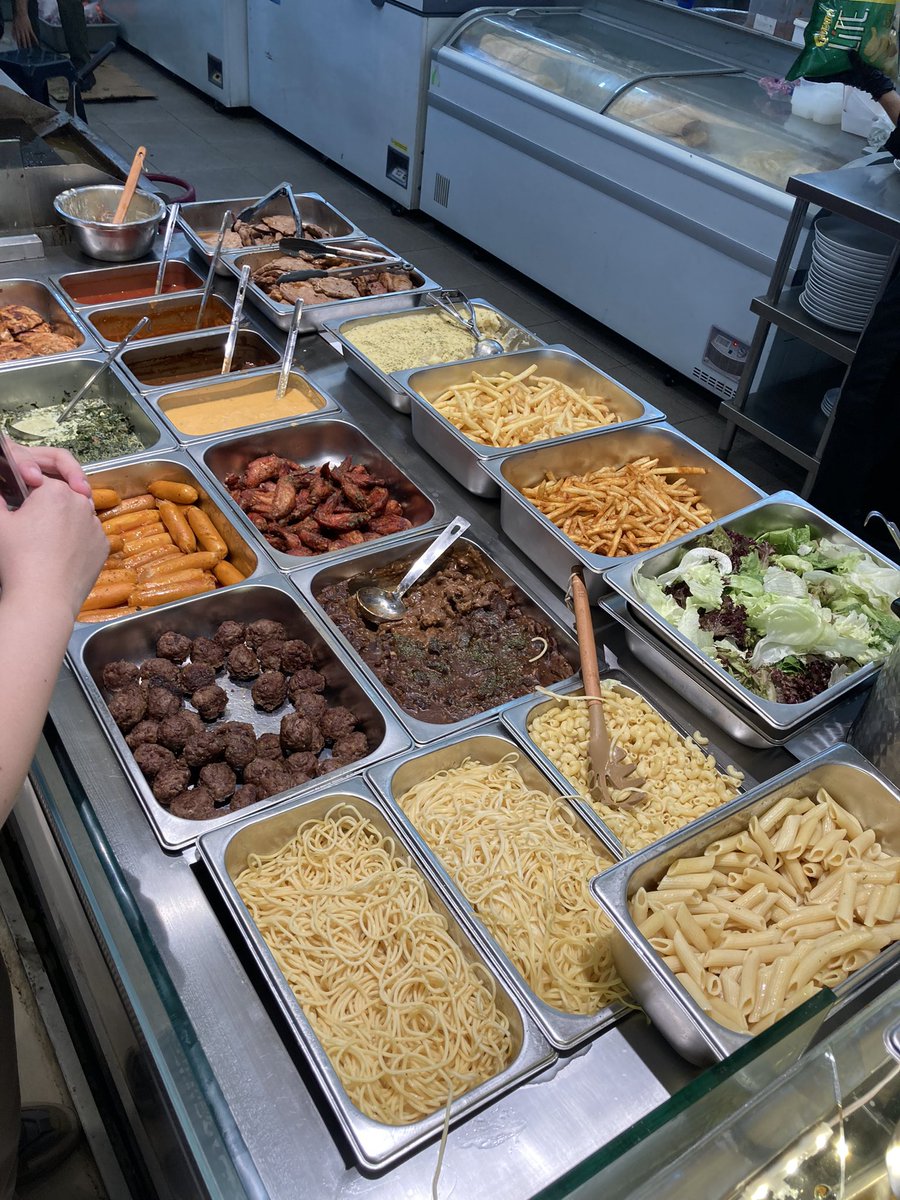 ericdafisca's tweet image. Lunch with beloved cece @natalia_erlyn 🥰