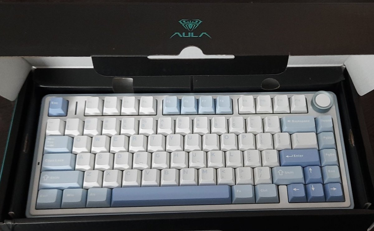 bagheldotdev's tweet photo. Thank you to @ossgoodgame  and the open-source community for organizing this hackathon. Winning the keyboard was a bonus, but the real win was the chance to learn and contribute. 🙌

@dubdotco @formbricks @hanko_io @openbb_finance @papermarkio @twentycrm @unkeydev https://t.co/wQipRR4hV9