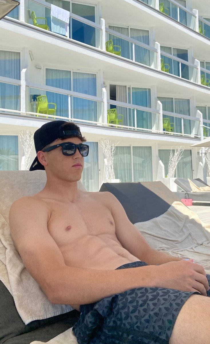 bertwegfg's tweet photo. Sexy https://t.co/DjYlkT6IBE