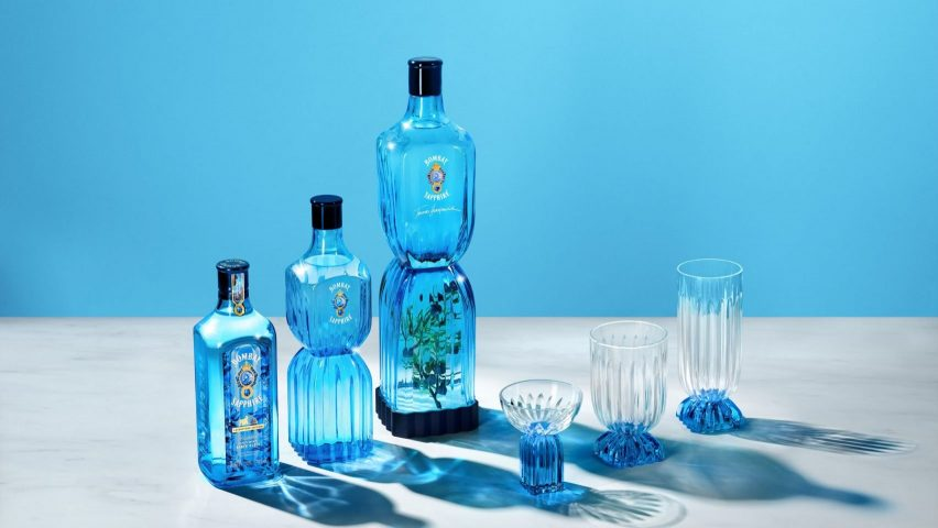 macroschema's tweet image. The limited-edition bottle design set for #BombaySapphire