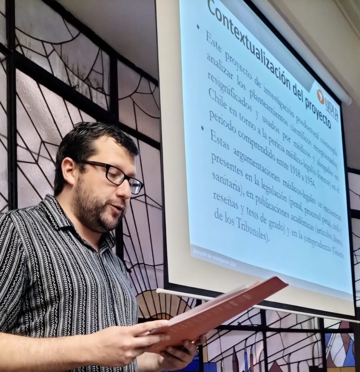 En el marco del proyecto Fondecyt N°11240201. Oscar Montero expuso el jueves 14 de noviembre de 2024 en el Ministerio de Justicia y Derechos Humanos sobre el rol de los expertos (criminólogos, psicólogos y policías) en la España del siglo XX. <a href="/UDLA_CL/">UDLAChile</a>