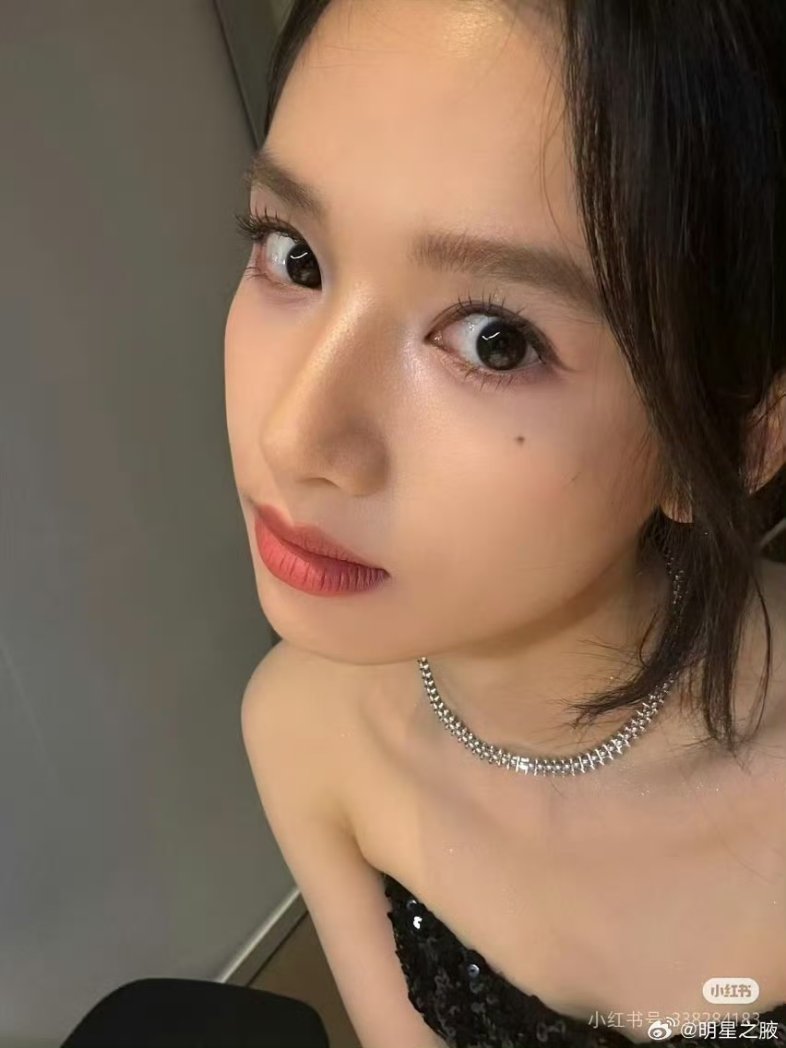 早晚有一天 我会被张婧仪这骚货榨死
#张婧仪