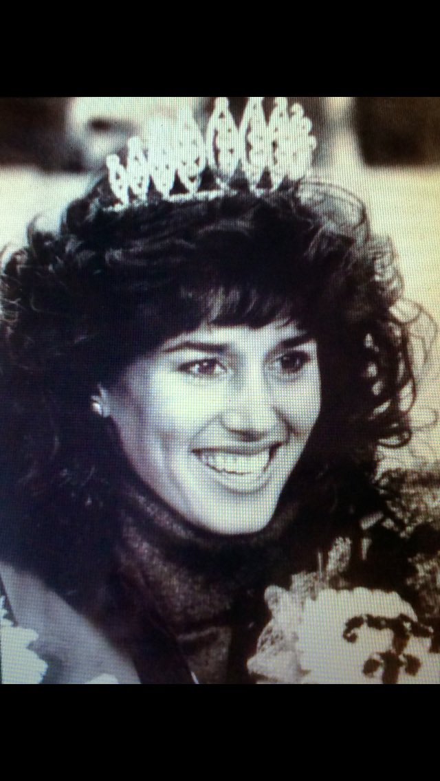 Four Price tweet media