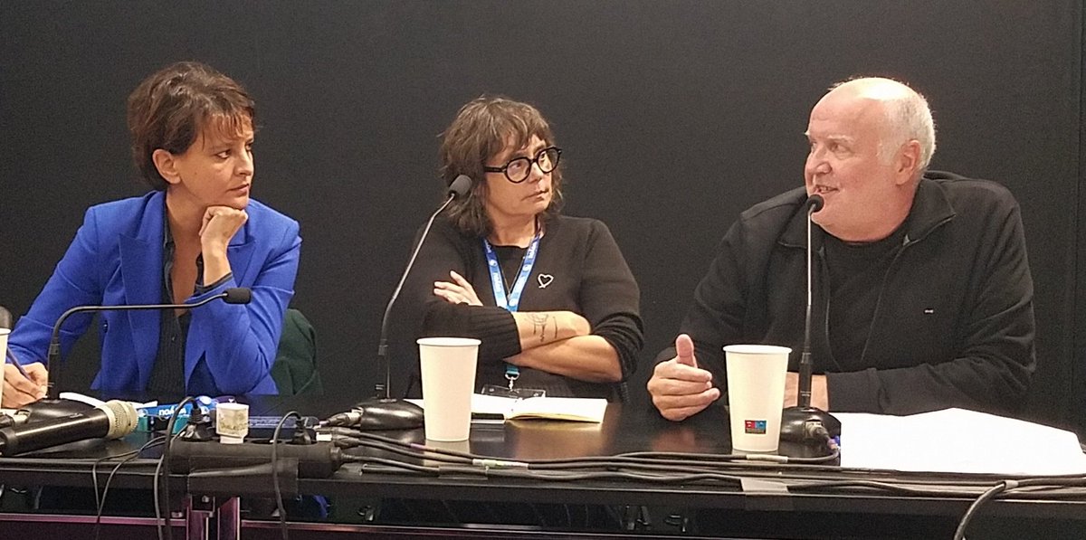 "Il ne faut pas confondre les ecrans et les usages, il ne faut pas confondre la cause et la conséquence" <a href="/jmlebaut/">Jean-Michel Le Baut</a> #EducatechExpo