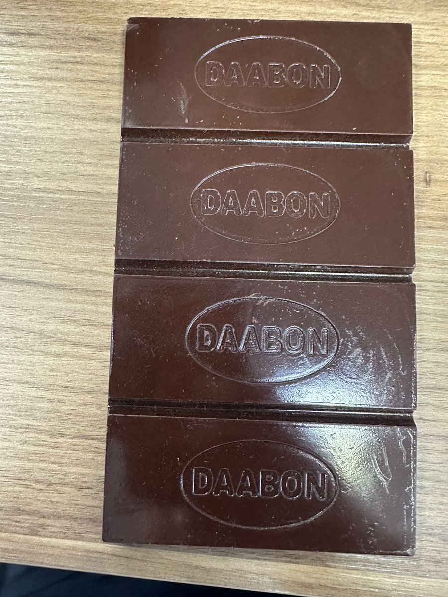 GrupoDaabon's tweet photo. Daabon Australia inaugura nueva planta de compuesto de Chocolate!🍫

Nuestra nueva planta de confitería orgánica en Melbourne, Australia, está diseñada para ofrecer chocolates compuestos orgánicos, trazables, sostenibles y funcionales a la industria alimentaria en todo el mundo🌍 https://t.co/P5Q0OKCd3Y