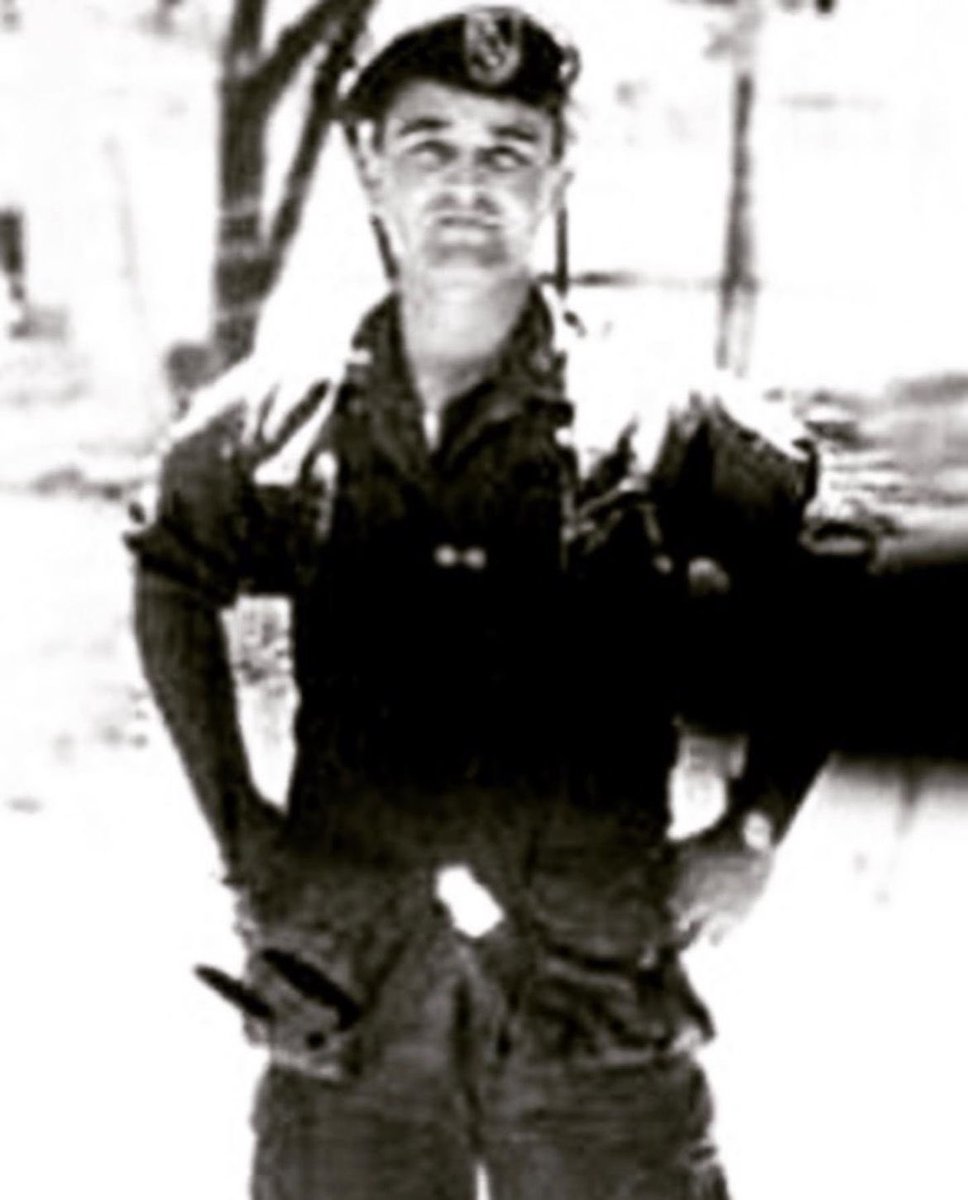 op_hawkeye's tweet photo. 11.15.1968 ~ Captain James Birchim πΊπΈ
#OpHawkeyeRemembers #JamesBirchim #5thSFG #DistinguishedServiceCross #PurpleHeart #DeOppressoLiber #POWMIA
π https://t.co/28t0qPra5K
π https://t.co/YTTDj9Q7BN
π https://t.co/tABxDxqumq
π https://t.co/yUNvuvDxFB https://t.co/zSdsq1STWZ