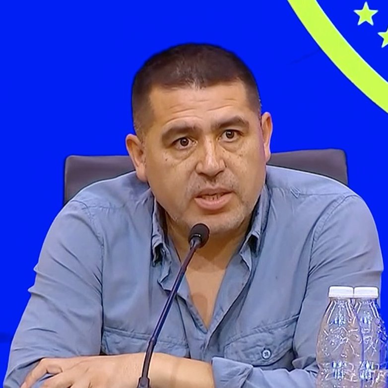 🎙️ Augusto Costa, Vice 1° de #Vélez, y el fastidio por los manejos de la organización para la semifinal vs. Boca:

🗣️ "En una reunión de Comité Ejecutivo de AFA y de la Liga hace 3 meses nos dijeron 'la final de la Copa Argentina se juega en noviembre, la semi en octubre y los