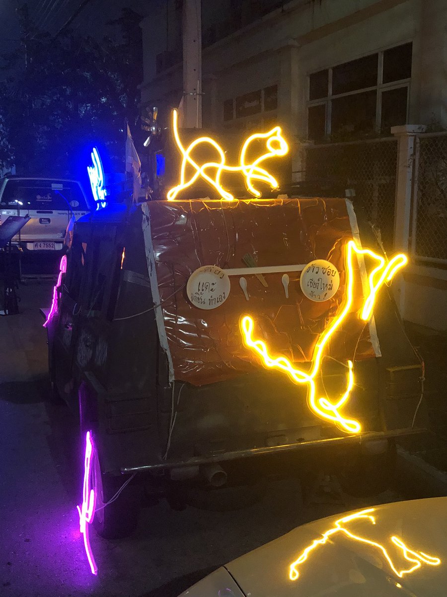 jameshaibin23's tweet photo. Aesthetic and Creative Design 
Feel different visual effects
😽😻😺🐈‍⬛🐈🚙🌟⭐️✨🌠

#PhotoelectricEffect
#PhraengPhuthuthonRd https://t.co/azntKOrZNp