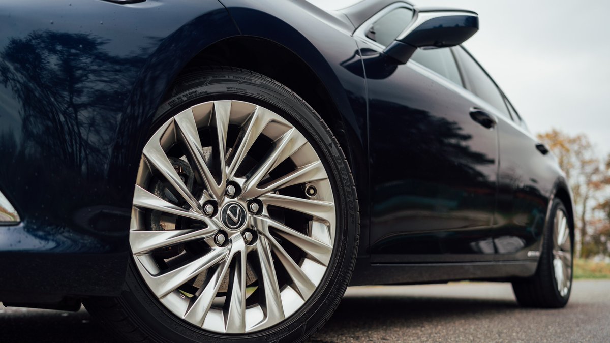 PetrVanecekAAA's tweet image. Čeho se bojí kupující u elektromobilů? 🚗
U nových #EV se 56% zájemců obává vysoké #ceny, 39% nedostatečného dojezdu a 35% problémů s nabíjením. U ojetých #BEV to je podobné, jen o výdrž #baterie se bojí 62%. Přitom #moduly baterie bývají v záruce do 8 let nebo 160 000 km